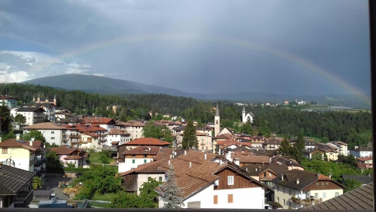 Agritur Rizzi Di Inama Ugo Villa Coredo Buitenkant foto