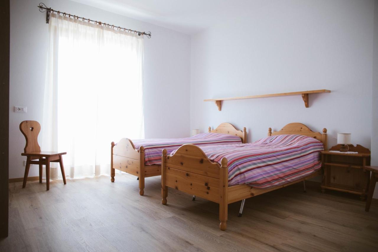 Agritur Rizzi Di Inama Ugo Villa Coredo Buitenkant foto