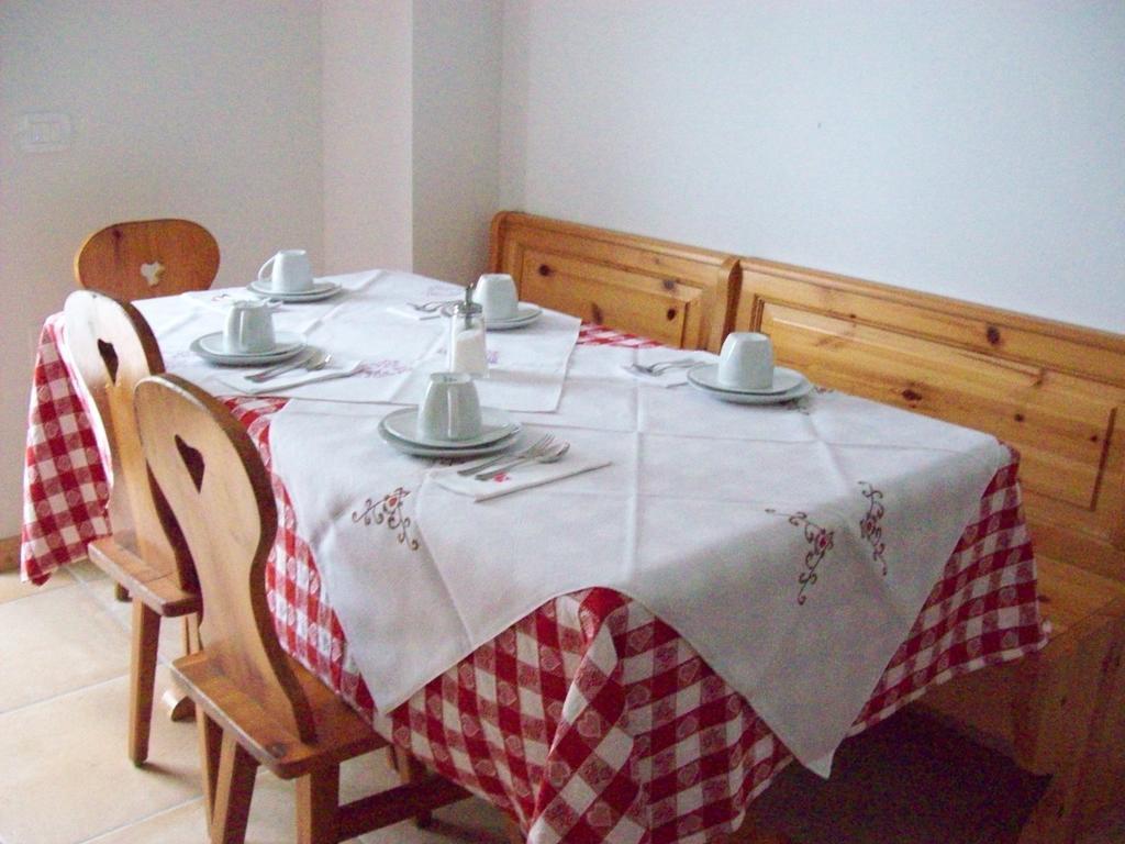 Agritur Rizzi Di Inama Ugo Villa Coredo Kamer foto