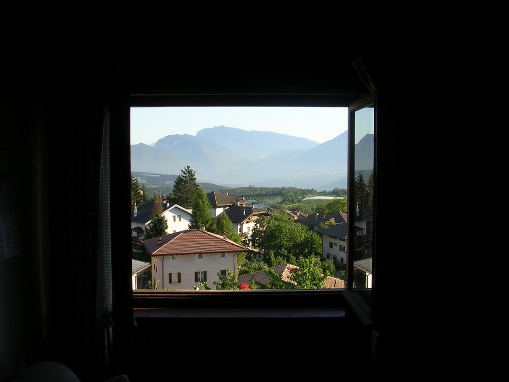 Agritur Rizzi Di Inama Ugo Villa Coredo Buitenkant foto